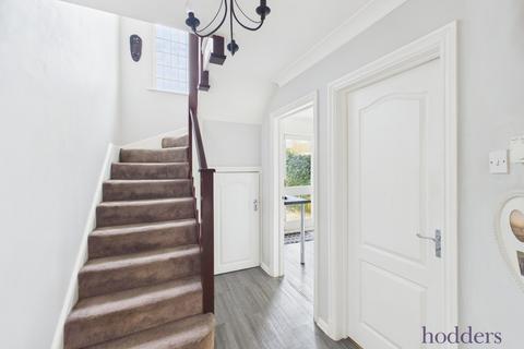 4 bedroom detached house for sale, Sumner Place, Addlestone, Surrey, KT15