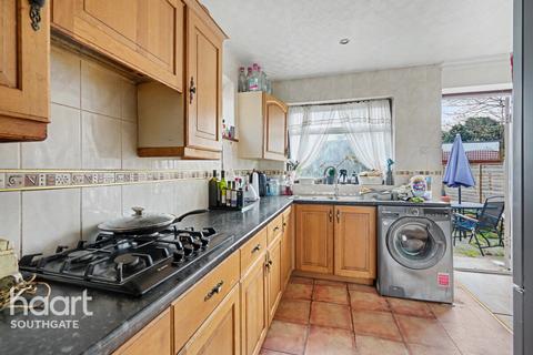 3 bedroom semi-detached house for sale, Cowland Avenue, ENFIELD