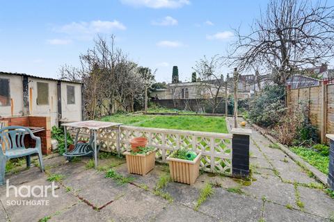 3 bedroom semi-detached house for sale, Cowland Avenue, ENFIELD