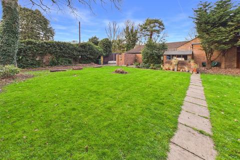 undefined, Lincoln Court, Hampton