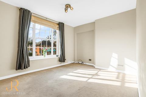 undefined, High Street, Buntingford SG9