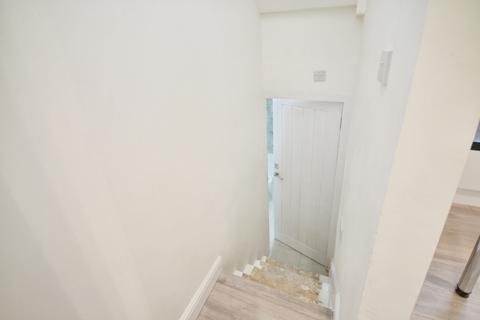 2 bedroom flat to rent, Norwood Road, Tulse HIll, London, SE27