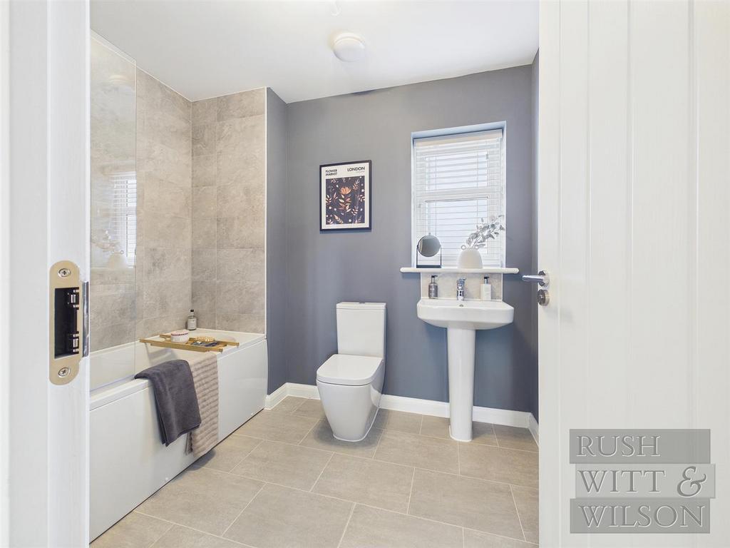 CAM02219 G0-PR0042-STILL011.jpg