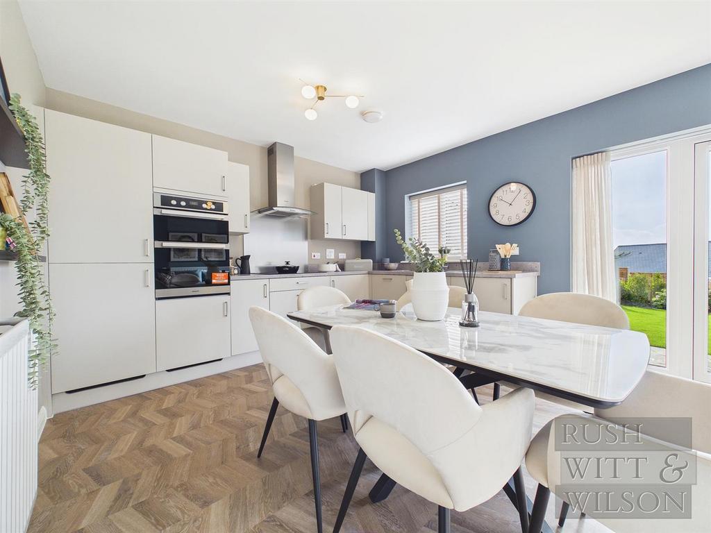 CAM02219 G0-PR0042-STILL006.jpg