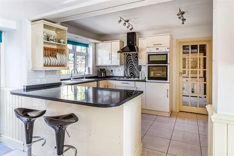 4 bedroom detached house for sale, CANNON WAY, FETCHAM KT22