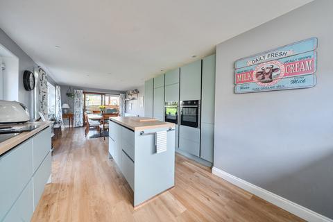 4 bedroom detached house for sale, Higher Road, Fremington, Barnstaple, Devon, EX31