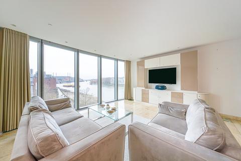 2 bedroom flat for sale, St. George Wharf, London, SW8