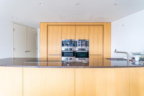 2 bedroom flat for sale, St. George Wharf, London, SW8