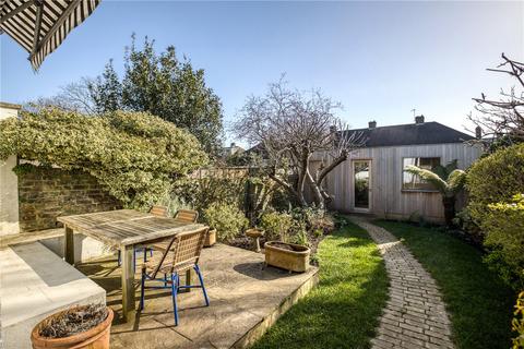 2 bedroom apartment for sale, Burrows Road, London, NW10