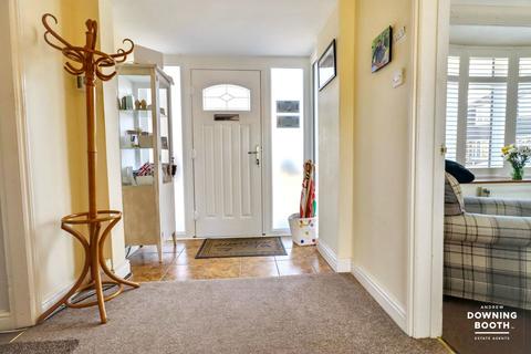 undefined, Suffolk Grove, Aldridge, Walsall, WS9 8RG