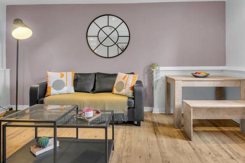 3 bedroom flat to rent, Burley Road, Leeds