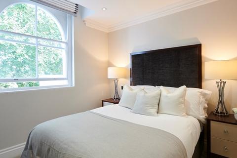 2 bedroom apartment to rent, Kensington Gardens Square, London, W2