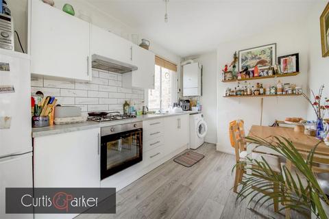 2 bedroom flat for sale, North View Road, Crouch End, N8