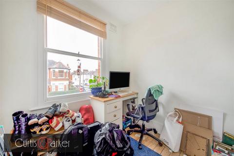 2 bedroom flat for sale, North View Road, Crouch End, N8