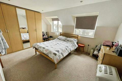 2 bedroom flat for sale, Brook Court, Bridgend, CF31