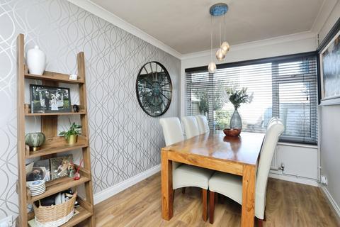 2 bedroom end of terrace house for sale, Hilton Drive, Sittingbourne, Kent, ME10