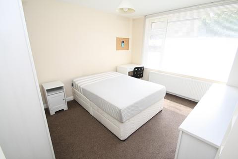 undefined, Clyde Gardens, Bath