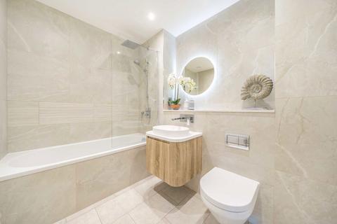 2 bedroom flat for sale, Coral Row, Battersea SW11