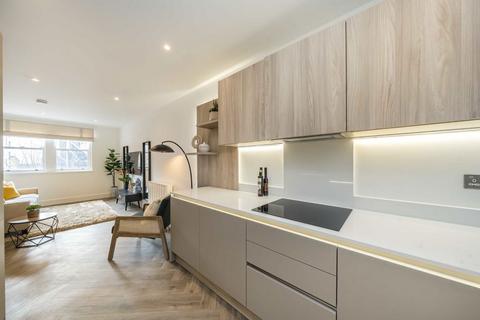 Coral Row, Battersea SW11