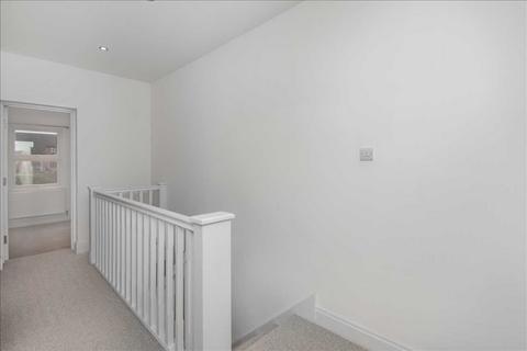 undefined, Oakwood Avenue, Mitcham