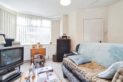 3 bedroom semi-detached house for sale, Armley Grange Crescent, Leeds