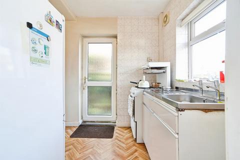 3 bedroom semi-detached house for sale, Armley Grange Crescent, Leeds