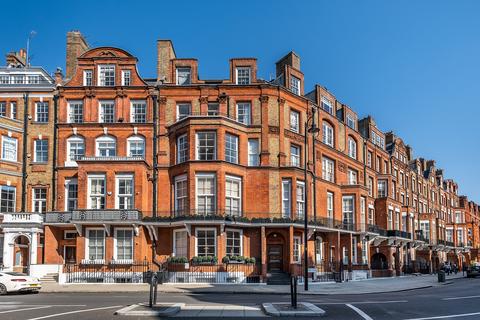 undefined, Pont Street, London, SW1X