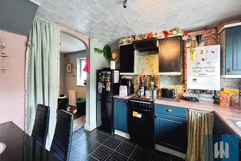 3 bedroom semi-detached house for sale, Cromarty Drive, Crosland Moor, Huddersfield, HD4