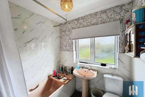 3 bedroom semi-detached house for sale, Cromarty Drive, Crosland Moor, Huddersfield, HD4