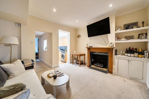 2 bedroom flat for sale, Atherton Street, Battersea, London, SW11