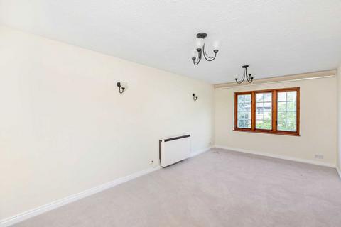 1 bedroom flat to rent, Selhurst Close, London SW19