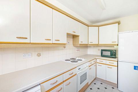1 bedroom flat to rent, Selhurst Close, London SW19