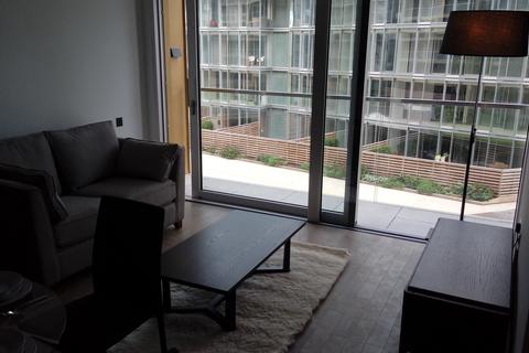 1 bedroom flat to rent, Faraday House, Aurora Gardens, Battersea, SW11
