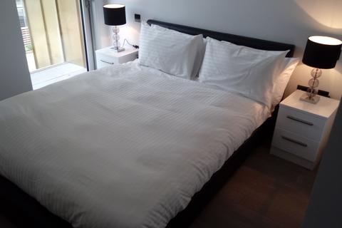 1 bedroom flat to rent, Faraday House, Aurora Gardens, Battersea, SW11