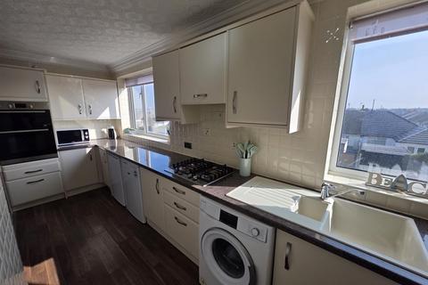 2 bedroom end of terrace house to rent, Rossall Promenade, Thornton-Cleveleys