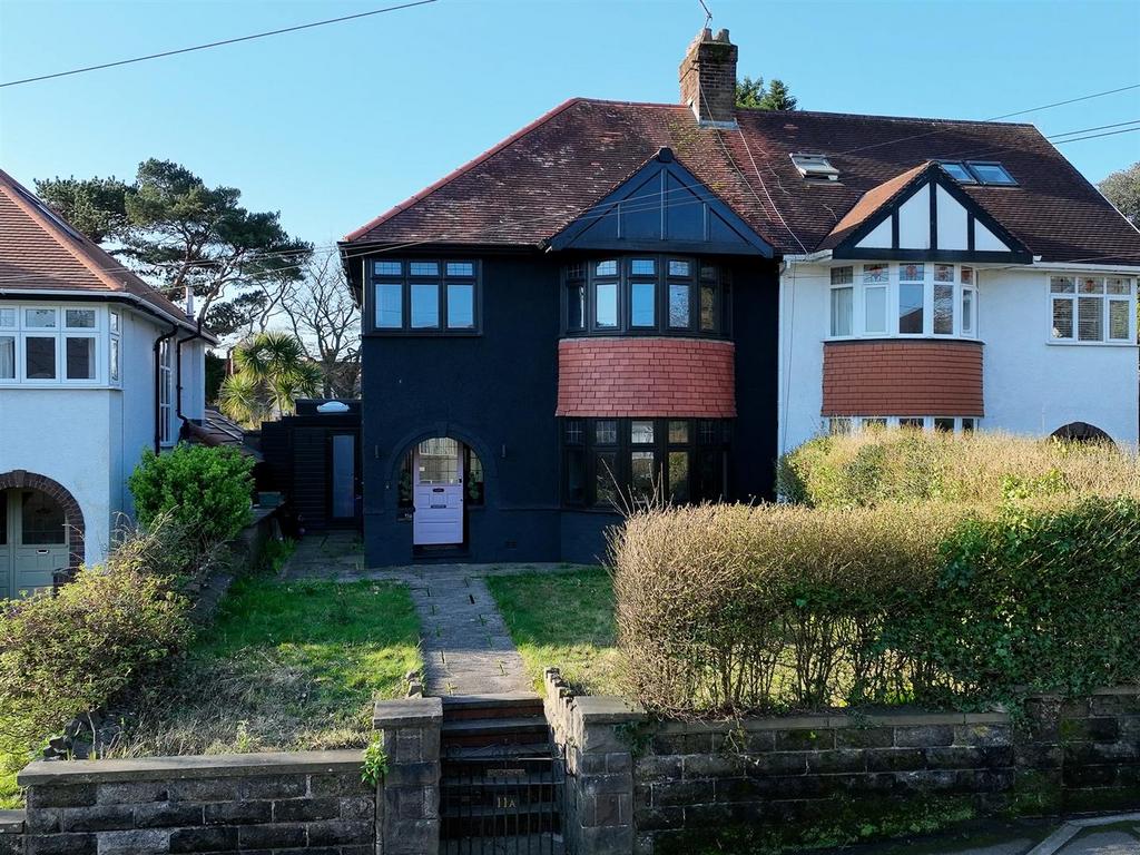 Sequence 01.00 04 24 15.Still004-2.jpg