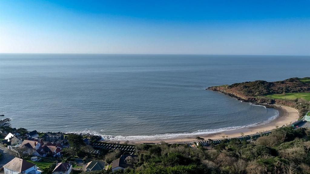 Sequence 01.00 05 41 00.Still006-2.jpg