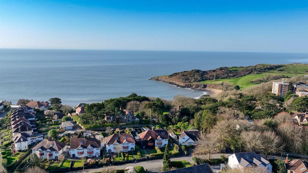 Sequence 01.00 06 39 00.Still008-2.jpg