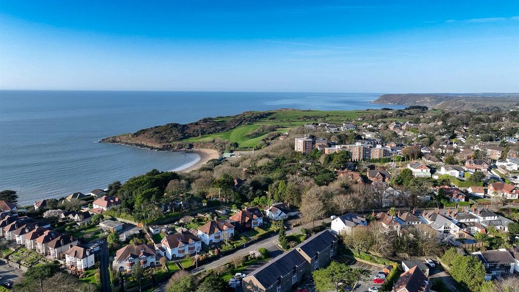 Sequence 01.00 06 16 09.Still007-2.jpg