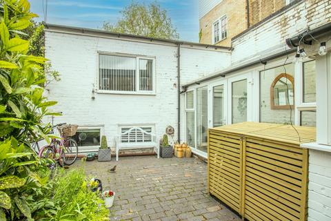 undefined, City Road, Cambridge