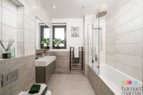 1 bedroom apartment for sale, Shepherds Bush Road, London, W6