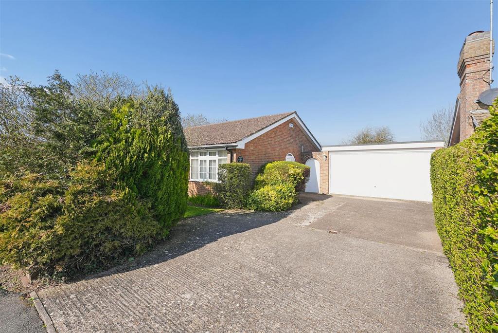 Orchard Way, North Crawley