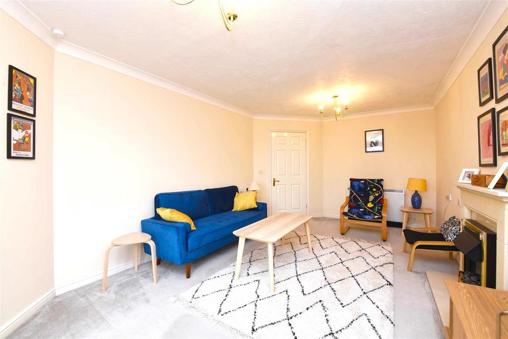 38 Mulberry Court Pic 3.jpg