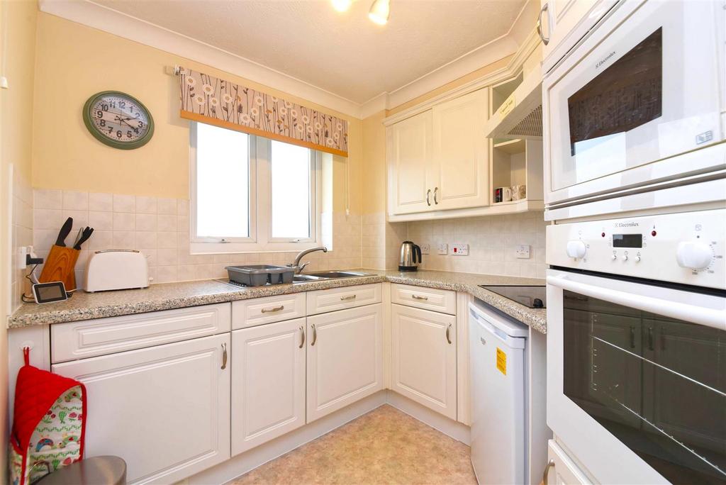 38 Mulberry Court Pic 5.jpg