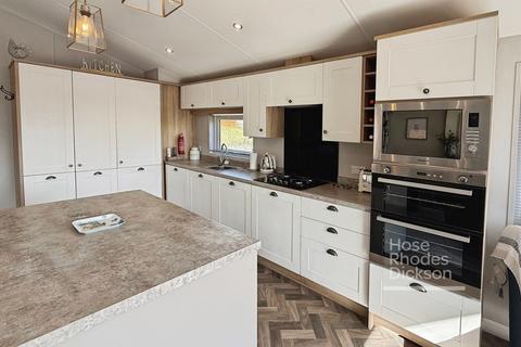 undefined, Roebeck, Upton, Ryde