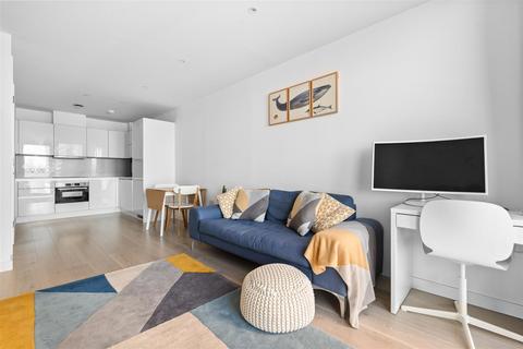 1 bedroom flat for sale, Carriage House, City North Place, Finsbury Park