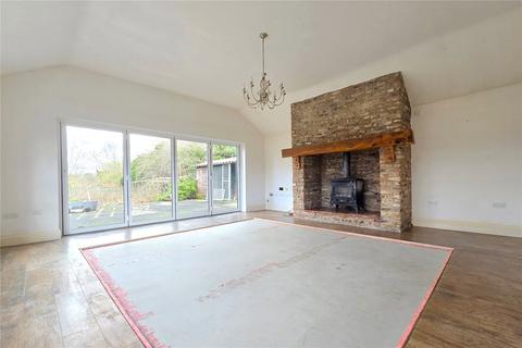 3 bedroom end of terrace house for sale, Middle Lane, Preston, East Yorkshire, HU12