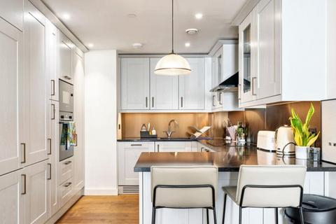 2 bedroom apartment for sale, 1 Emery Way, London E1W