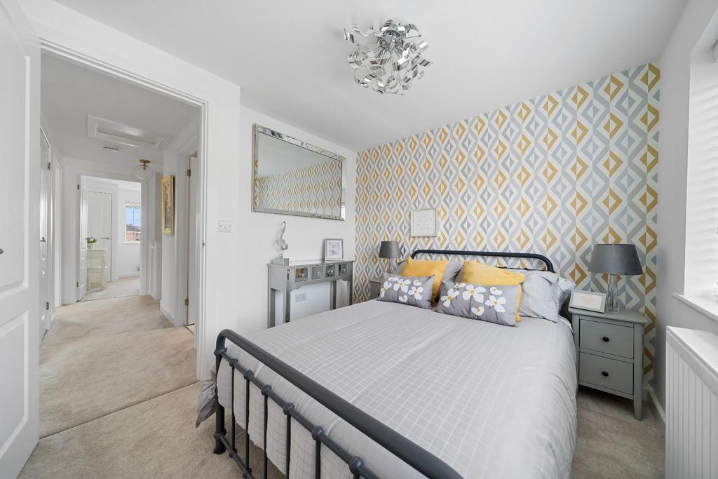 Bedroom 3b (1).jpg