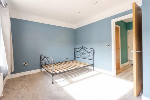 1 bedroom flat for sale, Eastcote Lane, NORTHOLT